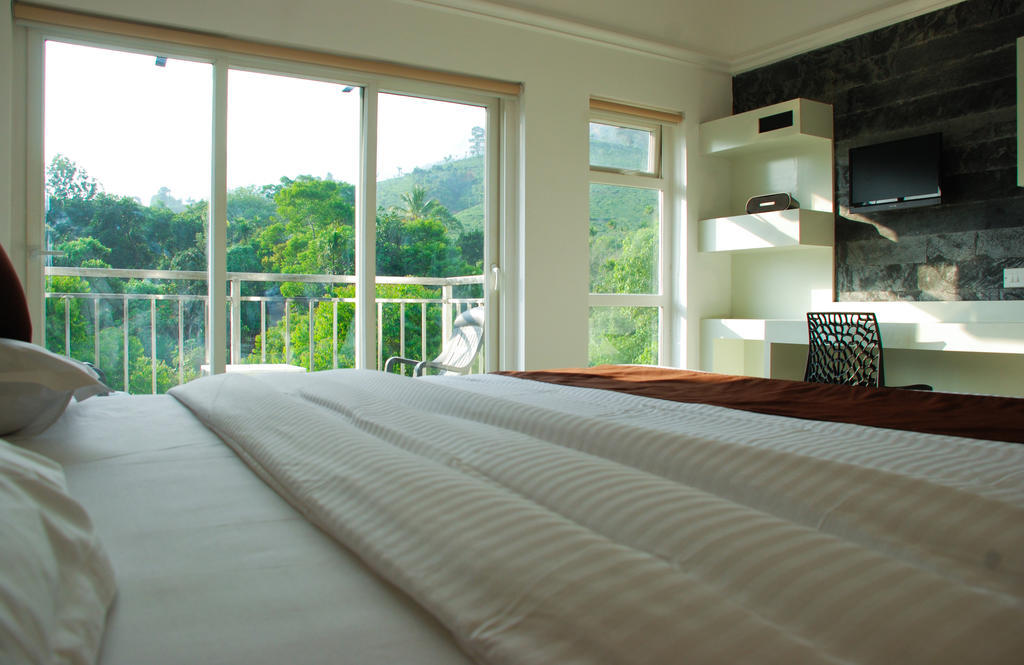 Bed and Breakfast Gruenberg Tea Plantation Haus Муннар Номер фото