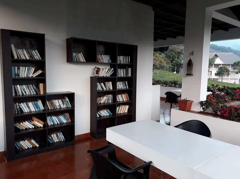 Bed and Breakfast Gruenberg Tea Plantation Haus Муннар Экстерьер фото